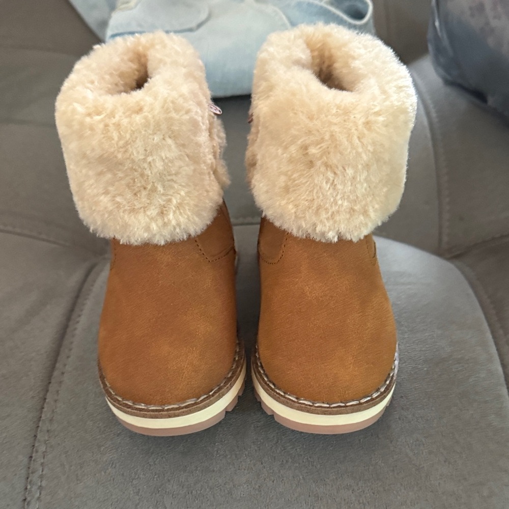 Zara Tan Kids Boots with Faux Fur